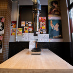 和牛焼肉大衆酒場 ホルモン博多春吉のじゃん横 - 