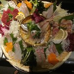 灼楽 - 当店自慢の鮮魚鉄板炙り刺し！