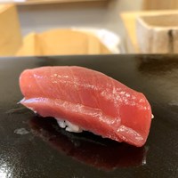 鮨 十兵衛 -  鮪背とろ