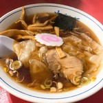 大勝軒 - ワンタンメン(550円)