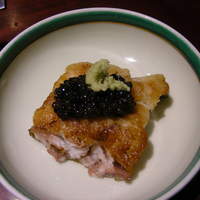 五代目 野田岩 麻布飯倉本店 - 一口志ら焼き　キャビア載せ♪