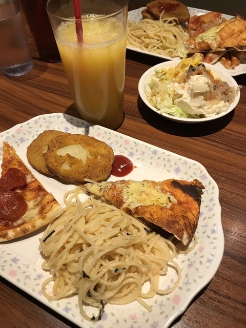 閉店 シェーキーズ 心斎橋南店 心斎橋南店 大阪難波 ピザ 食べログ