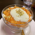 大衆食堂シックダール - ガジャルハルワ