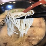 一成 - 麺は細いです