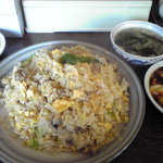 中國麺飯食堂 祥龍房 東八道路店 - 2011/10/28チャーシューレタスチャーハン麻婆豆腐セット850円超ボリュームです。