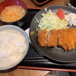 串かつ でんがな - とんかつ定食