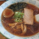 ラーメンきっさ　えきばしゃ - 正油ラーメン