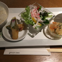 中国料理 大湖苑  - 小鉢など 飽きさせない感じ