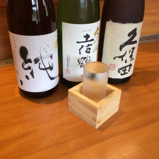 和食との相性が良い日本酒や焼酎を。自家製の果実酒もご用意