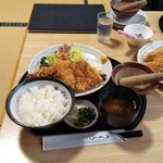 Uo Tomo - ミックスフライ定食(1000円)