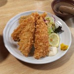 お魚処 うおとも - アジフライ(650円)