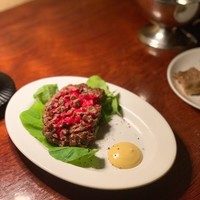 カルネジーオ イースト - 