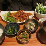 kawara CAFE＆DINING - 日替わり定食：ピートロの黒酢酢豚