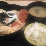 松のや - ロースかつ丼＋お新香 600円