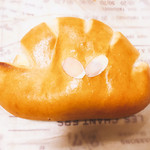 モナモナ 富沢店 - クリームパン(¥160)