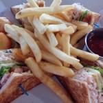 Sea Grill Restaurant - チキンサンドウィッチ