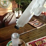 ボーダー - バキューン（テキーラのアイスショット）。