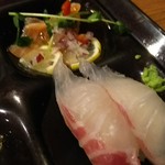 Shirahama Koga No I Rizo-To Ando Supa - サーモンのマリネ、鯛の握り（ネタは他にも色々あります）