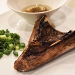 ラボラトリー - 本まぐろあご肉焼き　花椒葱ソース添え