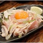 赤羽金太郎 - 大山鶏の塩ユッケ 690円