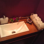 アメリ - 清潔な洗面所、ハンドタオルの準備が親切