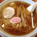 大勝軒 - ワンタン麺（１玉）；餡の勝ちすぎない雲呑が好ましい @2011/09/23