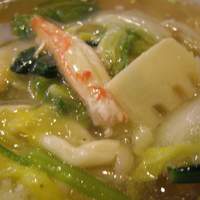 新橋亭 - 五目海鮮麺のアップ