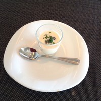 ブリーズ オブ トウキョウ - キャビアと豆乳のブラマンジェ