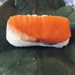 越後村上 うおや - プロの仕事（鮭）