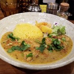SPICY CURRY 魯珈 - ジャスミンライスポタージュチキンカレー～パンダンリーフの香りを添えて～