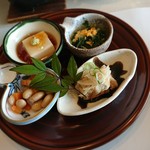 zekkeirotemburonoyadogimpasou - 前菜４種盛り！どれも丁寧なお味です(*ﾟдﾟ*)