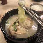 赤坂韓国料理・焼肉 兄夫食堂 - つながってるネギ