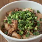 麺屋タカモト - 料理写真:ミニチャーシュー丼