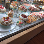 ル・パティシエ ヨコヤマ - 