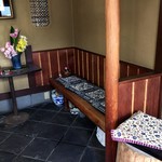 上州屋餅店 - いつも４代目のお母さんが座ってますがお出かけ中でした