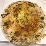 カレーリーブス カフェ＆レストラン - オニオンウタッパン インドチヂミ