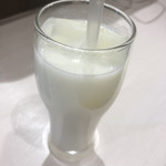 カレーリーブス カフェ＆レストラン - プレーンラッシー