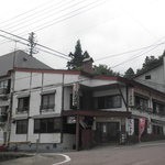 Miyoshiya - 赤倉温泉街の中心