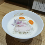 麦の道 すぐれ - 2019年3月再訪：名古屋コーチン泡白湯 + 味付け玉子☆☆