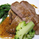 レストラン メルキュール - 豚肩ロース肉のソテー　マスタードソース