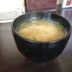 とんかつ ひろ喜 - お味噌汁は熱々