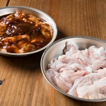 大衆焼肉ホルモン酒場 とりとん - 料理写真:名物 塩とんちゃん & 味噌とんちゃん