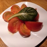 カスターニエ　軽井沢ローストチキン - 完熟トマト