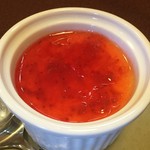 ジャム cafe 可鈴 - 【糸島地卵のシンプルプリン(単品400円)】プリンの上には季節のジャム(この日はイチゴ)がのっています。