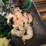 城喜元 - 肝も添えられた活けサザエ