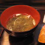 Uouma - 岩もずくの味噌汁
