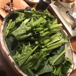 酒菜くどう - 鉄人鍋のたっぷりほうれん草