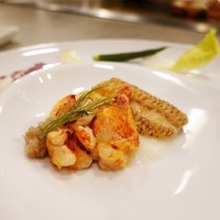 ピアット ディ テアトロ ヒビ - オマール海老の爪とノドグロ