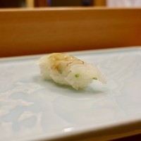 鮨処うえの - ［2019/02］寿司③ ひらめの甘酢漬けの握り