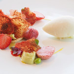 エスキス - いちご グリンピース